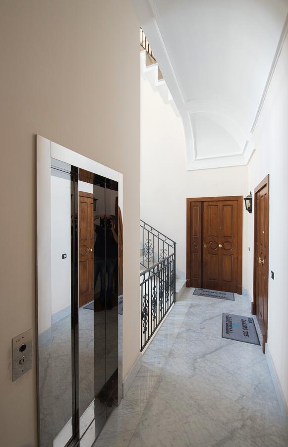 Duomo Regina Apartments Napoli Eksteriør bilde